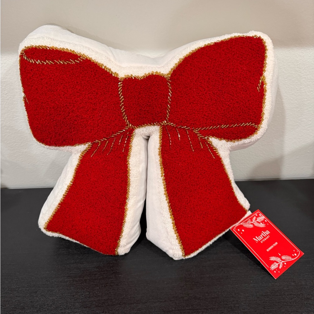 Viral Martha Stewart Red Bow Pillow
